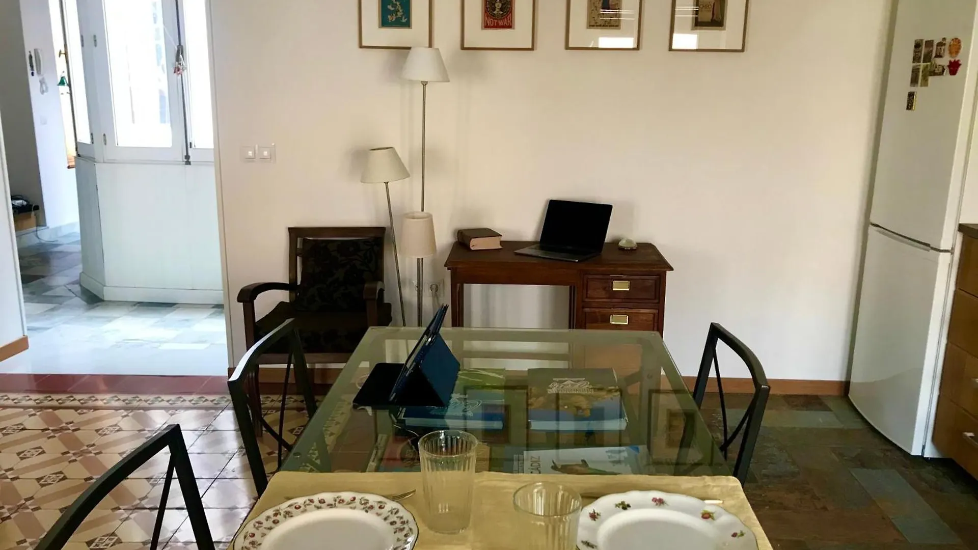 Apartmán Luminoso Y Grande En El Centro De Cádiz